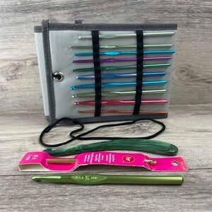 Crochet Hook Lot With Case - Multiple Brands Various Sizes
